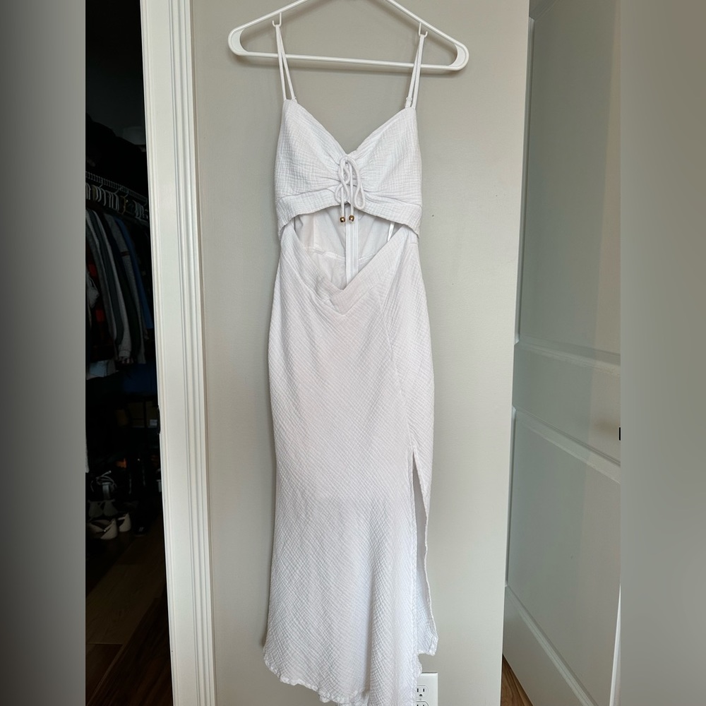 Selfie Leslie midi beach dress with cut out in the stomach